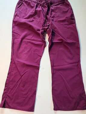 Women’s Cargo Scrub Pants in Deep Wine; elastic w/ drawstring; flare leg